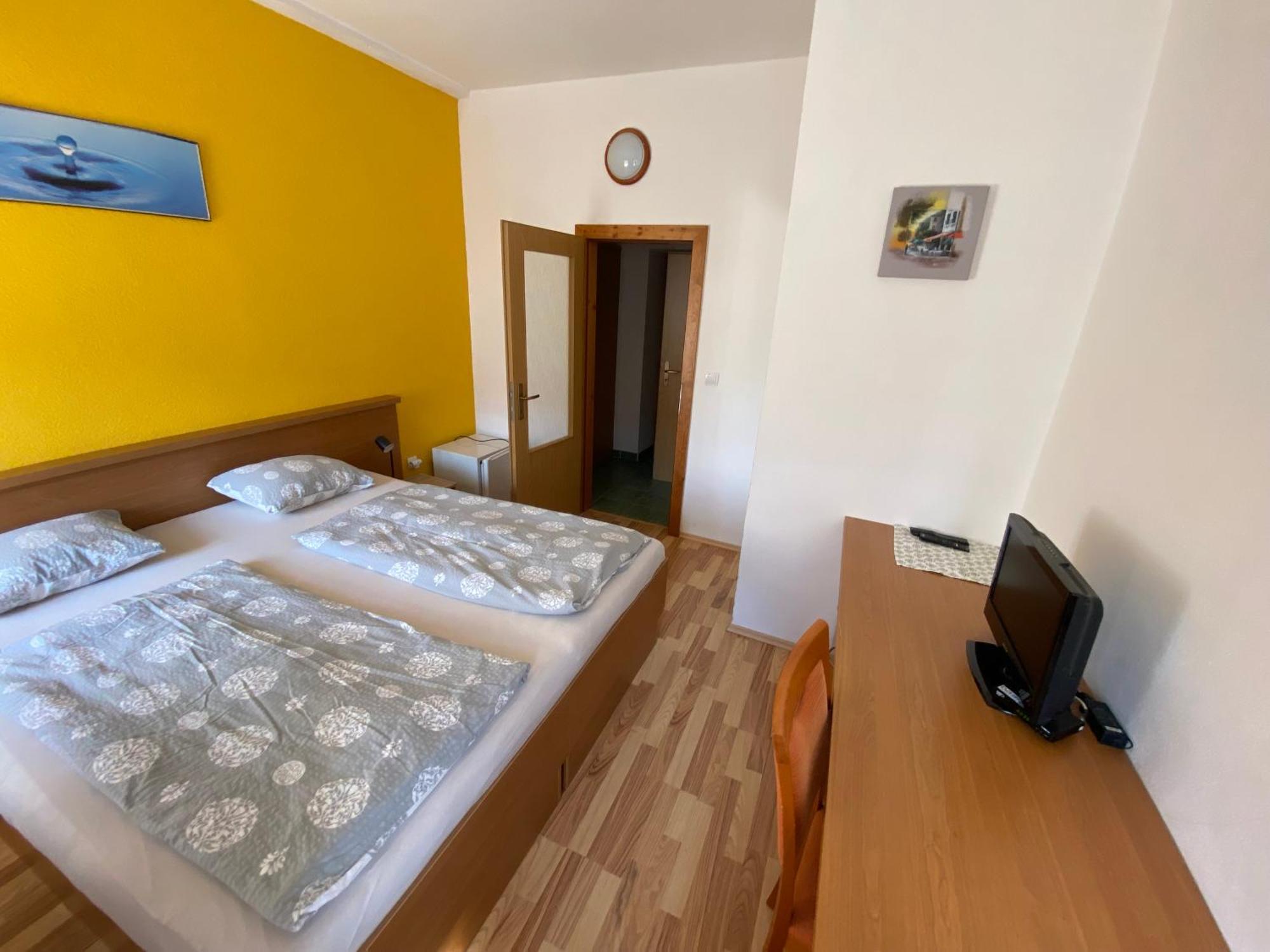 Lipno Wave Hotel แชร์นาฟ โปชูมาวี ภายนอก รูปภาพ