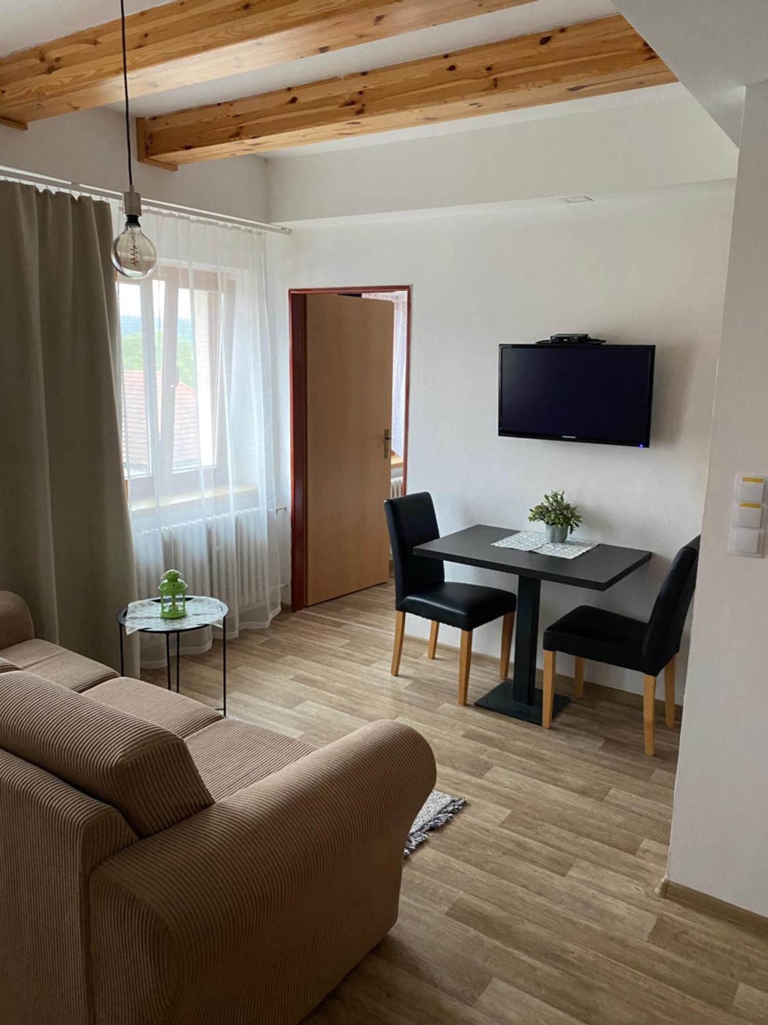 Lipno Wave Hotel แชร์นาฟ โปชูมาวี ภายนอก รูปภาพ