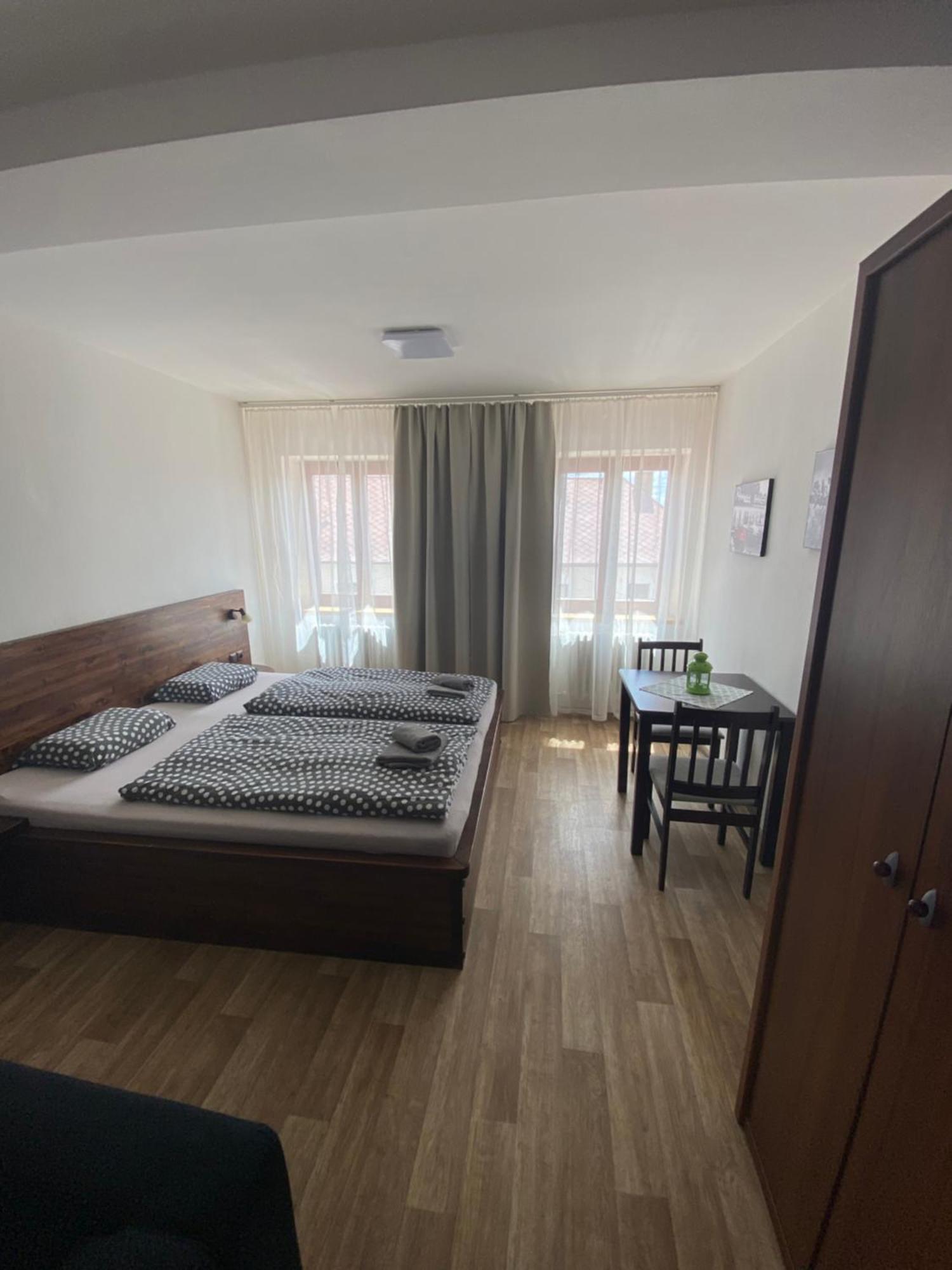 Lipno Wave Hotel แชร์นาฟ โปชูมาวี ภายนอก รูปภาพ