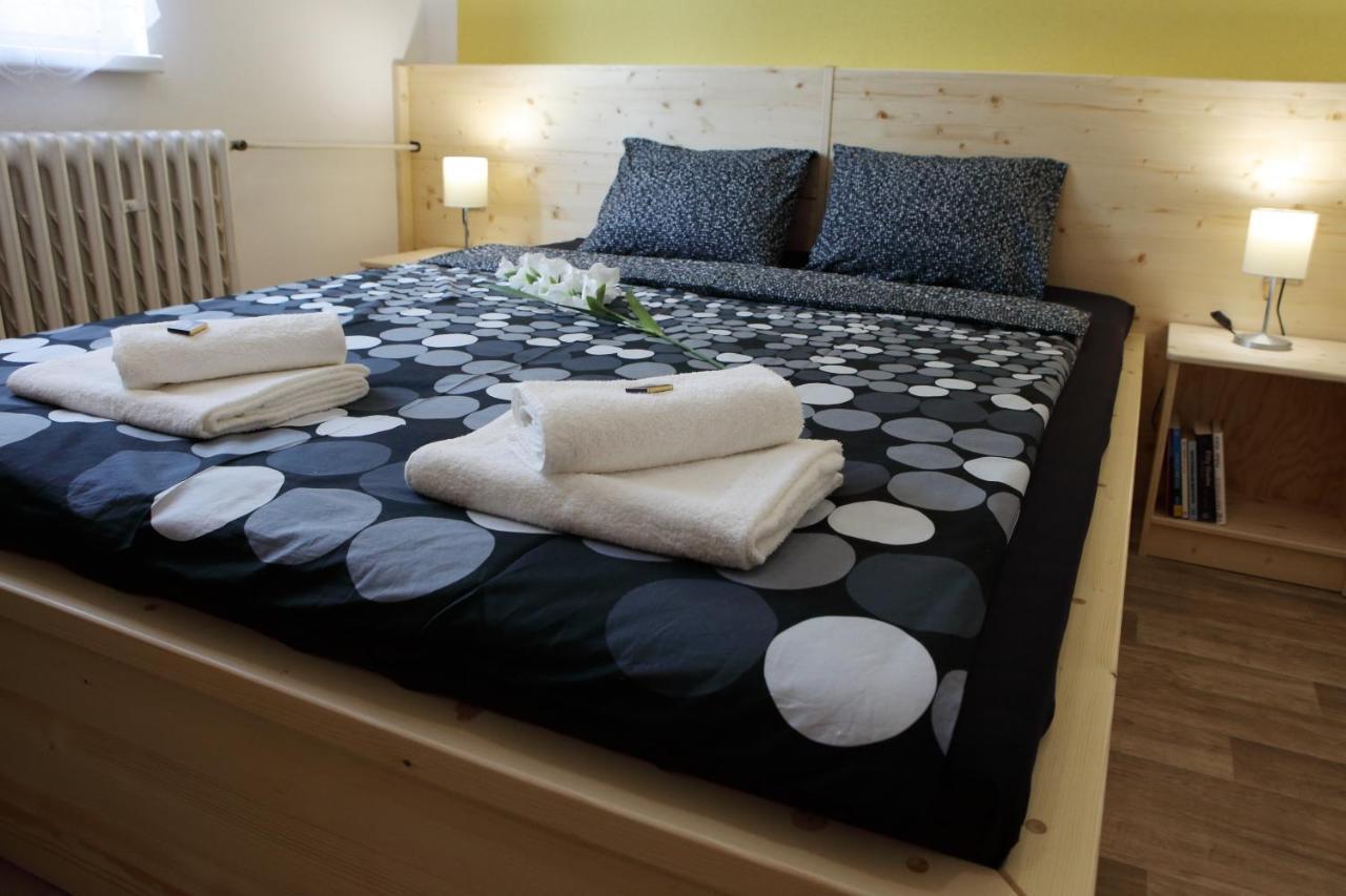 Lipno Wave Hotel แชร์นาฟ โปชูมาวี ภายนอก รูปภาพ